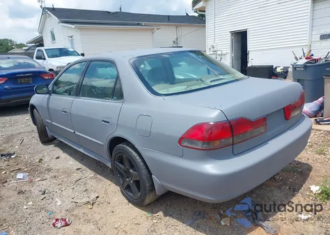 2002 Honda Accord 3.0 Ex из США, поврежденный, VIN 1HGCG16502A061719
